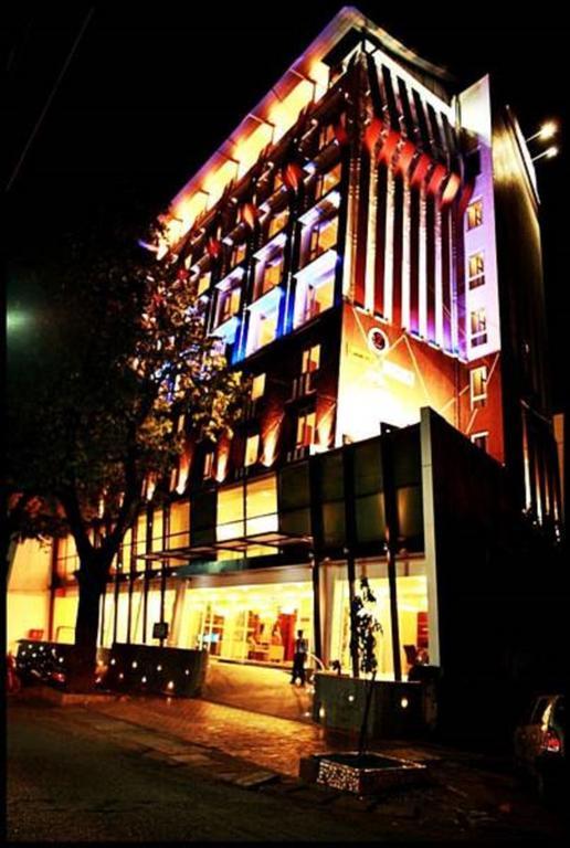 Hotel The Hq à Vāsco Da Gāma Extérieur photo