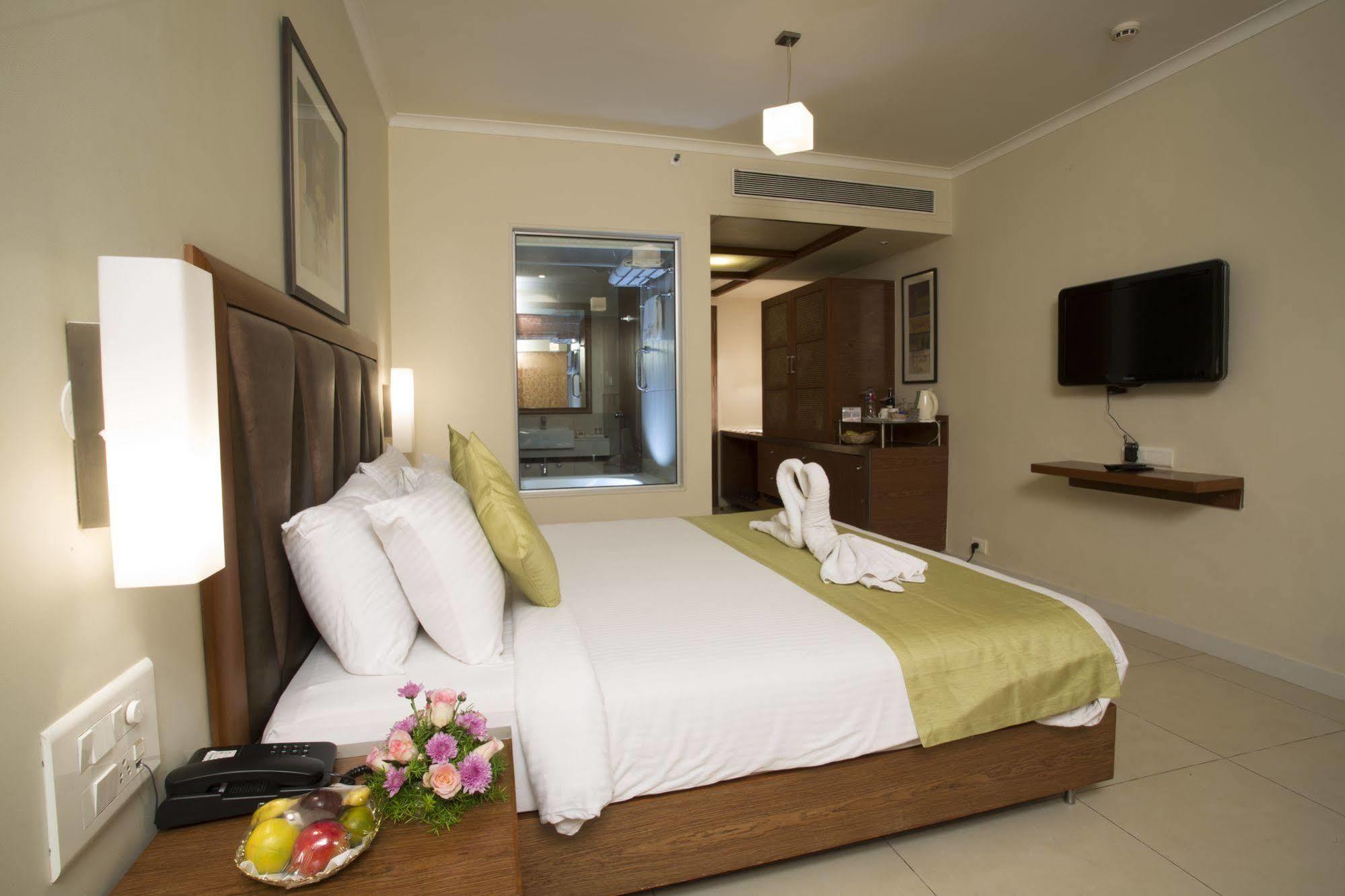 Hotel The Hq à Vāsco Da Gāma Extérieur photo
