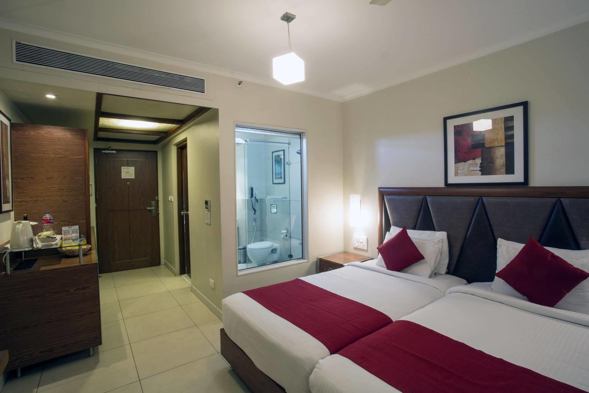 Hotel The Hq à Vāsco Da Gāma Extérieur photo